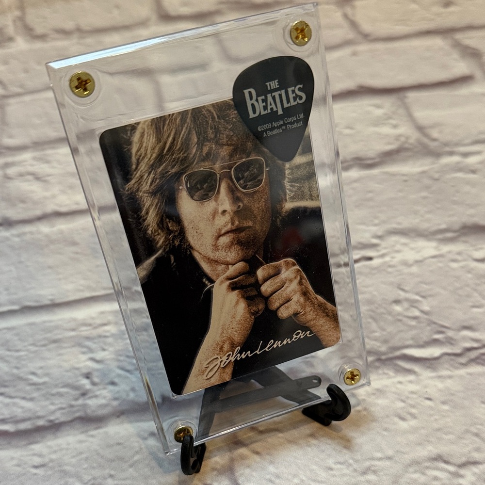 The Beatles John Lennon Collectible Card & guitar pick